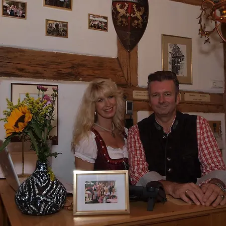 Nuernberger Hof In Altdorf Отель