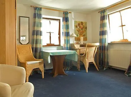 מלון Nuernberger Hof In Altdorf 3*