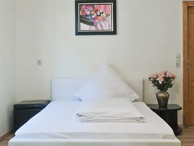 Nuernberger Hof In Altdorf Hotell 3*